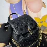 Uubags Louis Vuitton M13357 Coussin PM Backpack In Black 21x26x10cm - 6