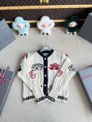 Uubags Thom Browne Rose-intarsia cable-knit cardigan in white - 1