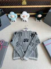 Uubags Thom Browne Rose-intarsia cable-knit cardigan in grey - 5