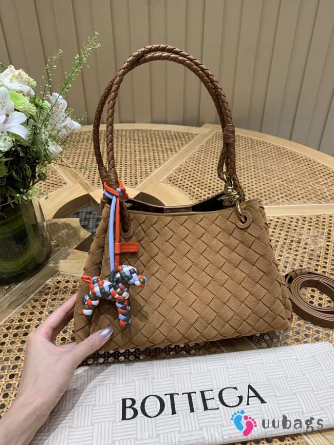 Uubags Bottega Veneta Parachute Intrecciato suede leather shoulder bag in amber 29.5x17.5x18.5cm - 1