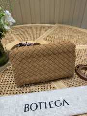 Uubags Bottega Veneta Parachute Intrecciato suede leather shoulder bag in amber 29.5x17.5x18.5cm - 2