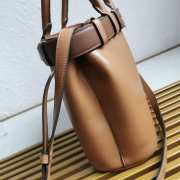 Uubags Prada Buckle small leather handbag with belt in brown 32x23x11cm - 3