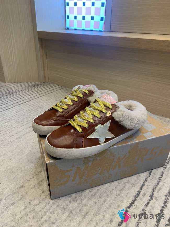 Uubags Golden Goose Ball Star Sabots in dark brown nappa with platinum star and shearling lining - 1