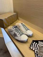 Uubags Golden Goose Ball Star Sabots in white nappa with platinum star and shearling lining - 4