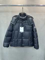 Uubags Moncler Black Serfanto Short Hooded Down Jacket - 1