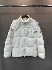 Uubags Moncler White Serfanto Short Hooded Down Jacket - 1