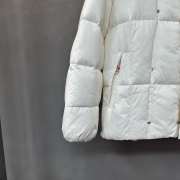 Uubags Moncler White Serfanto Short Hooded Down Jacket - 5