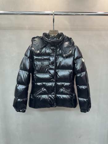 Uubags Moncler Women's Glareins Short Hooded Down Jacket In Black