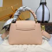 Uubags Louis Vuitton M14382 Capucines BB Bag In Sand Taurillon Cowhide 27x17.3x9cm - 4