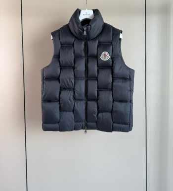 Uubags Moncler x Christopher Raxxy Quilted Gilet Down Vest In Black 