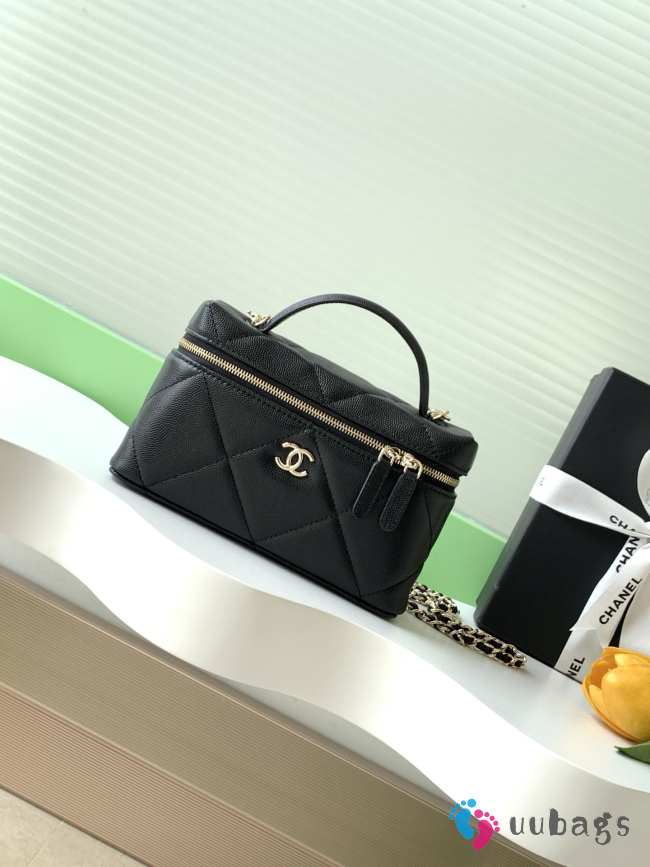 Uubags Chanel Vanity bag with strap grained calfskin & gold metal in black 17x19.5x5cm - 1