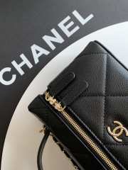 Uubags Chanel Vanity bag with strap grained calfskin & gold metal in black 17x19.5x5cm - 2