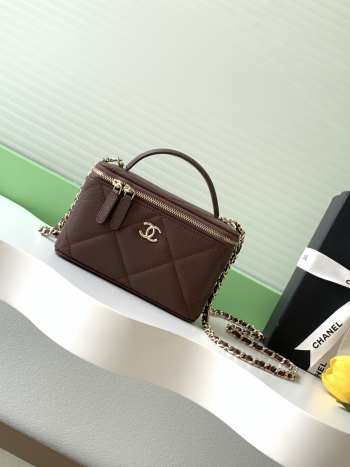 Uubags Chanel long vanity bag with chain grained shiny calfskin & gold-tone metal in brown 9.5x17x8cm