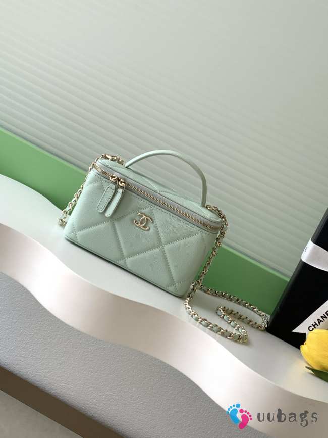 Uubags Chanel long vanity bag with chain grained shiny calfskin & gold-tone metal in mint green 9.5x17x8cm - 1