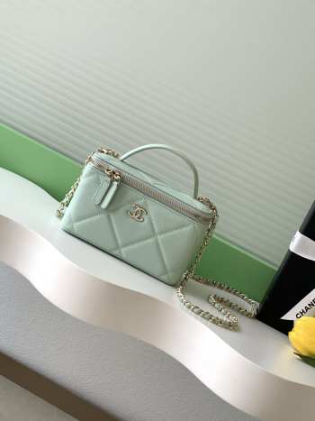 Uubags Chanel long vanity bag with chain grained shiny calfskin & gold-tone metal in mint green 9.5x17x8cm