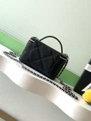 Uubags Chanel long vanity bag with chain grained shiny calfskin & silver-tone metal in black 9.5x17x8cm - 5