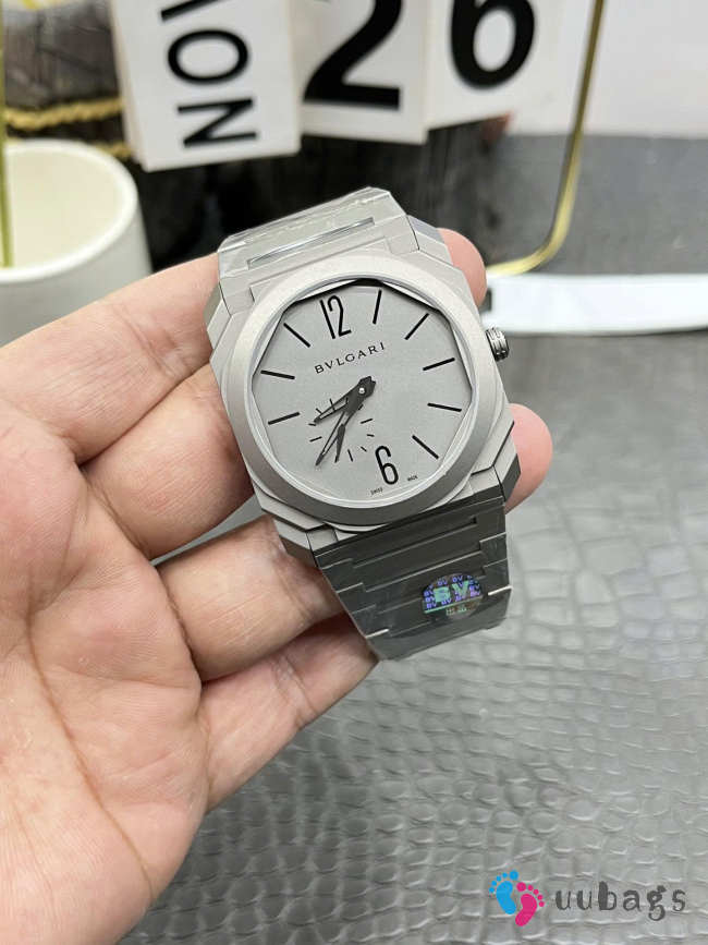 Uubags Bvlgari Octo Finissimo Titanium Watch in Grey - 1