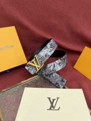 Uubags Louis Vuitton M4383T Flower Camoflage 4cm Reversible Belt In Grey Gold Buckle 4cm - 1
