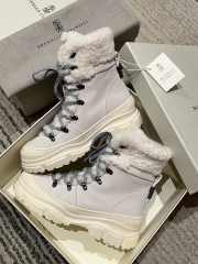 Uubags Brunello Cucinelli Classic Ivory Leather Mountain Boots with Fuzzy Shearling Lining and Precious Contour - 3