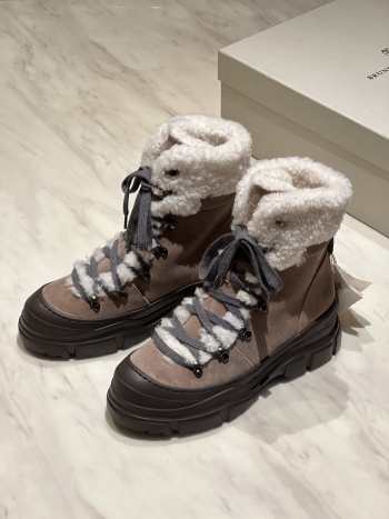 Uubags Brunello Cucinelli Classic Mud Leather Mountain Boots with Fuzzy Shearling Lining and Precious Contour