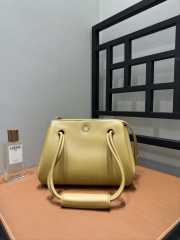 Uubags Loewe small Madrid bag in pale yellow glaze supple calfskin 23.5x10x19cm - 5