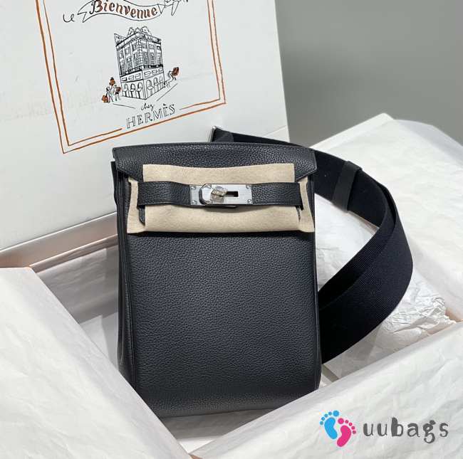 Uubags Hermes Hac a Dos PM backpack in black with silver buckle 18x28x8cm - 1