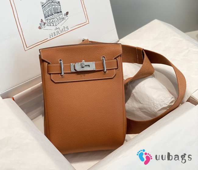 Uubags Hermes Hac a Dos PM backpack in tan with silver buckle 18x28x8cm - 1