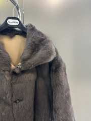 Uubags MaxMara Short Faux Fur Jacket in Medium Gray - 3