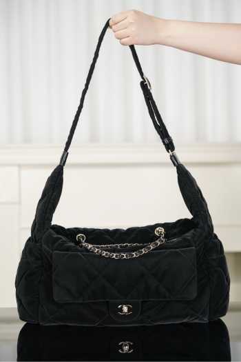 Uubags Chanel Maxi Bowling Bag Velvet Effect Nylon & Gold Metallic In Black 22x44x18cm