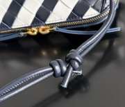 Uubags Bottega Veneta Pouch Intrecciato Concert In Black /White 18.5x11.5x8.5cm - 3
