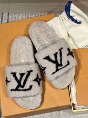 Uubags Louis Vuitton Shearling Printed Slides In Light Grey - 5