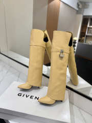 Uubags Givenchy Shark Lock Knee-High Boots in Beige Leather - 5