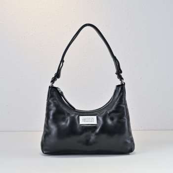 Uubags Maison Margiela Glam Slam hobo small bag in black 28x7x15cm