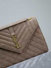 Uubags YSL Envelope suede leather bag in taupe beige gold buckle 24x17.5x6cm - 4