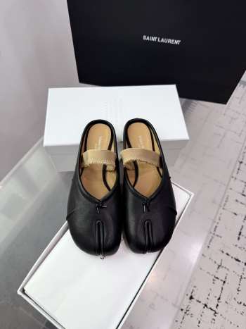 Uubags Maison Martin Margiela Black Leather Mules with Tan Strap