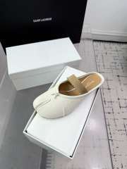Uubags Maison Martin Margiela White Leather Mules with Tan Strap - 4
