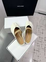 Uubags Maison Martin Margiela White Leather Mules with Tan Strap - 2