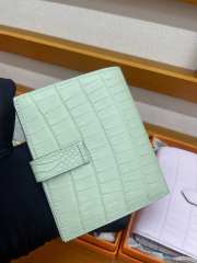 Uubags Hermes Bearn Compact wallet in mint green alligator crocodile skin with silver hardware 12x9.5x0.4cm - 6