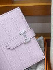 Uubags Hermes Bearn Compact wallet in light purple alligator crocodile skin with silver hardware 12x9.5x0.4cm - 2