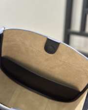 Uubags Loewe Hammock Slice leather crossbody bag in black 21x10.5x24cm - 5