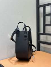 Uubags Loewe Hammock Slice leather crossbody bag in black 21x10.5x24cm - 3