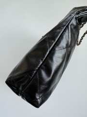 Uubags Chanel 22 Handbag Black Shiny Calfskin & Gold-Tone Metal 30x30x8x37cm - 3