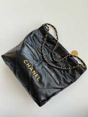 Uubags Chanel 22 Handbag Black Shiny Calfskin & Gold-Tone Metal 30x30x8x37cm - 2