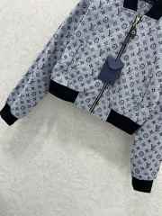 Uubags Louis Vuitton 1AI173 Cropped Monogram Denim Bomber Jacket - 3