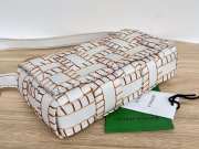 Uubags Bottega Veneta Maxi Intrecciato Cassette Shoulder Bag White Orange 23x15x6cm - 4