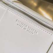 Uubags Bottega Veneta Small Canette Crossbody Bag In White 30x13x13cm - 2