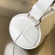 Uubags Bottega Veneta Mini Canette Crossbody Bag In White 21x9x9cm - 5