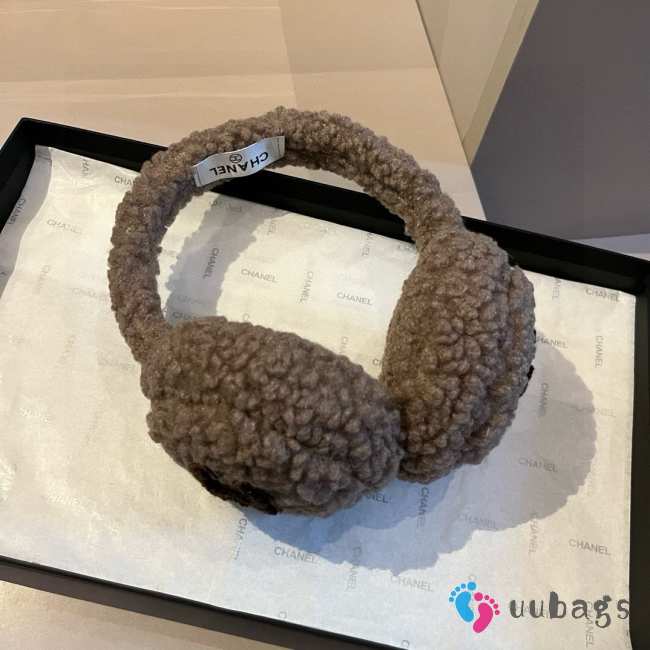 Uubags Chanel Earmuffs Shearling Lambskin In Brown - 1