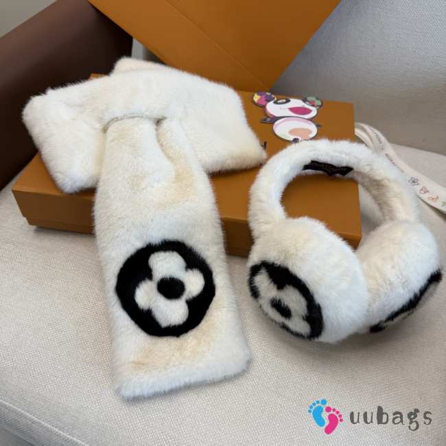 Uubags Louis Vuitton Earmuffs & Fur Scarf Set Monogram Flower White shearling - 1