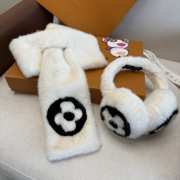 Uubags Louis Vuitton Earmuffs & Fur Scarf Set Monogram Flower White shearling - 1